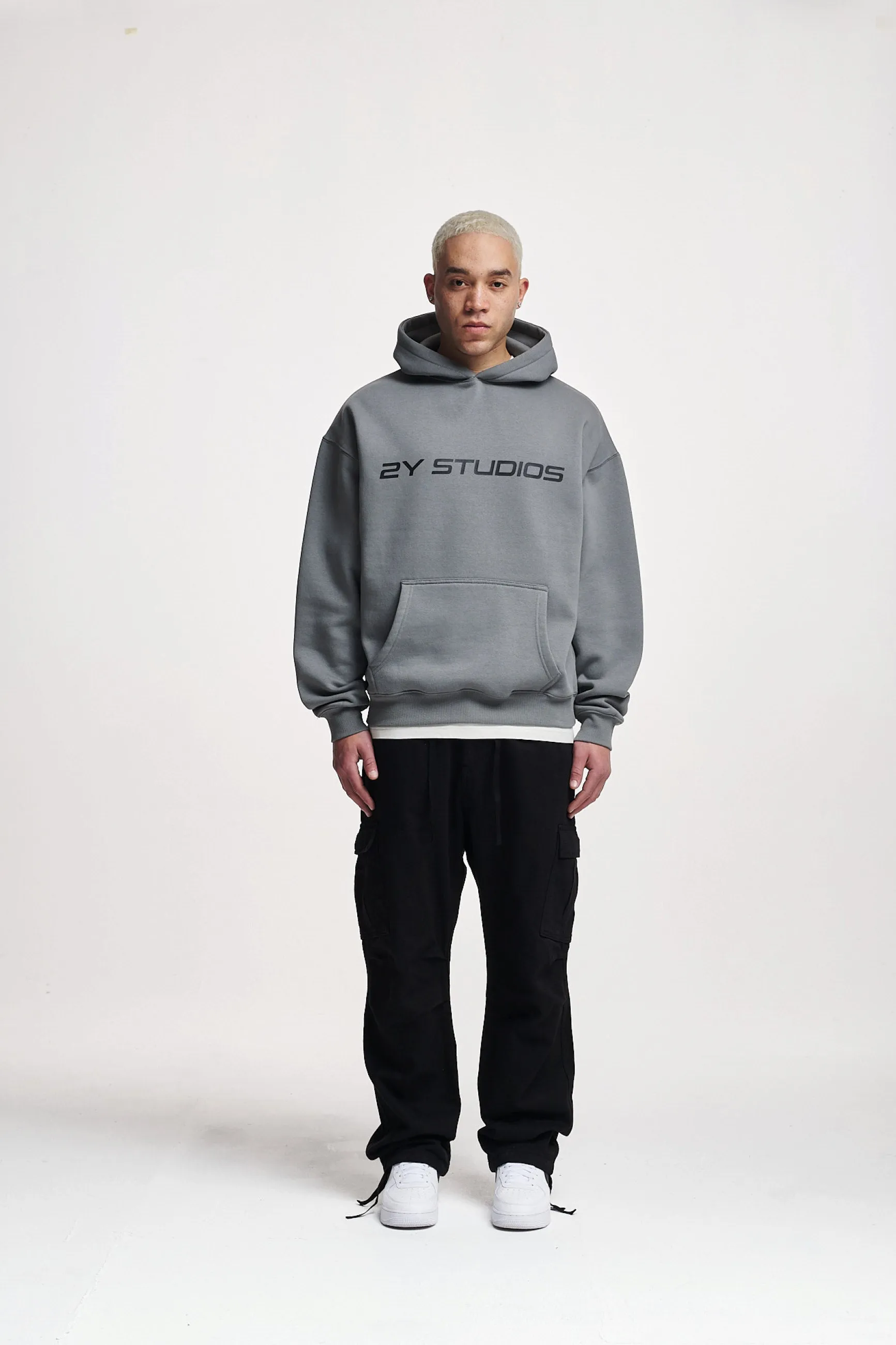 2Y Studios | LUNAS 2-POCKET CARGO PANTS | black