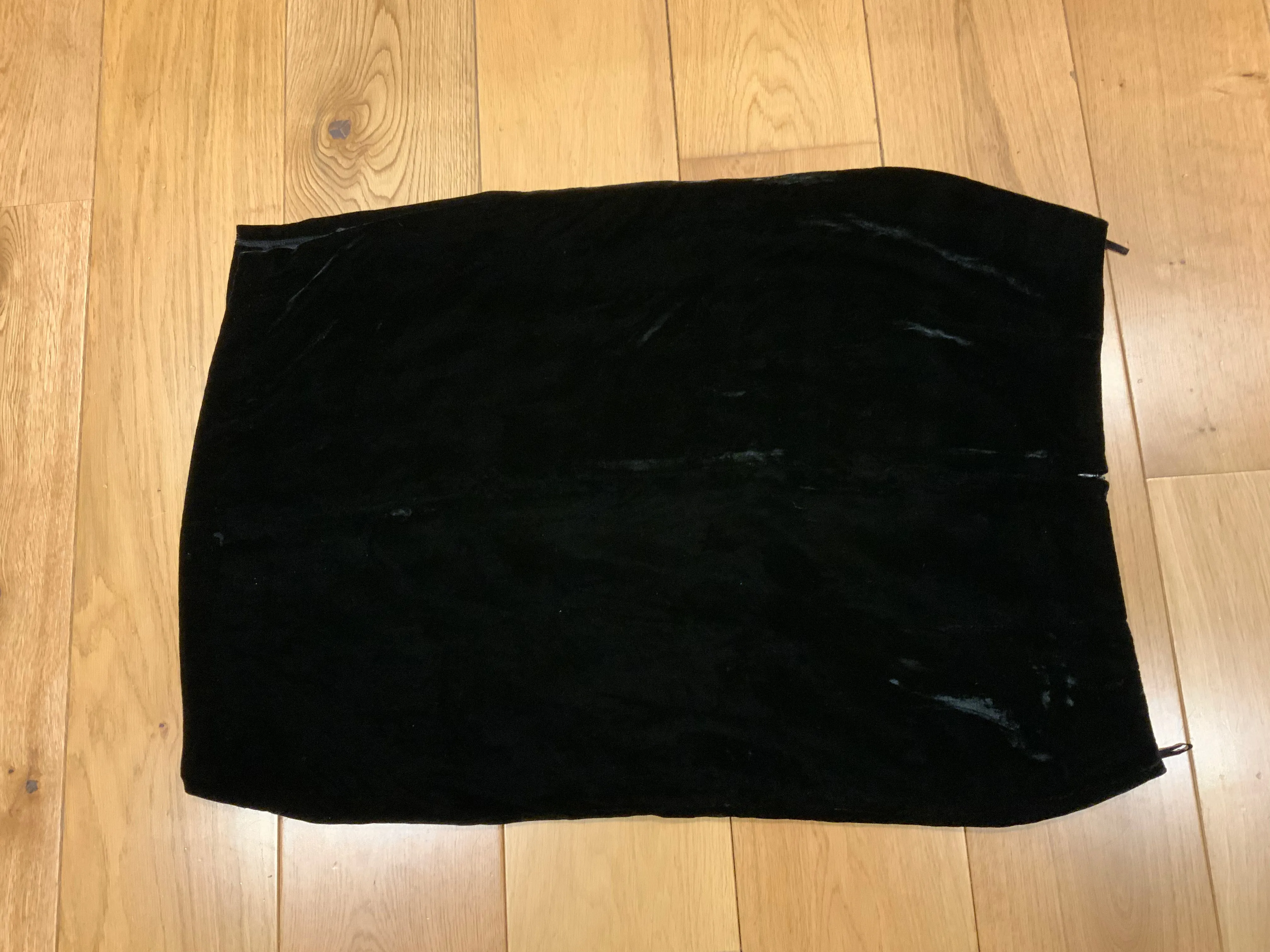 BLACK VELVET MIDI SKIRT SIZE 20-22 ladies