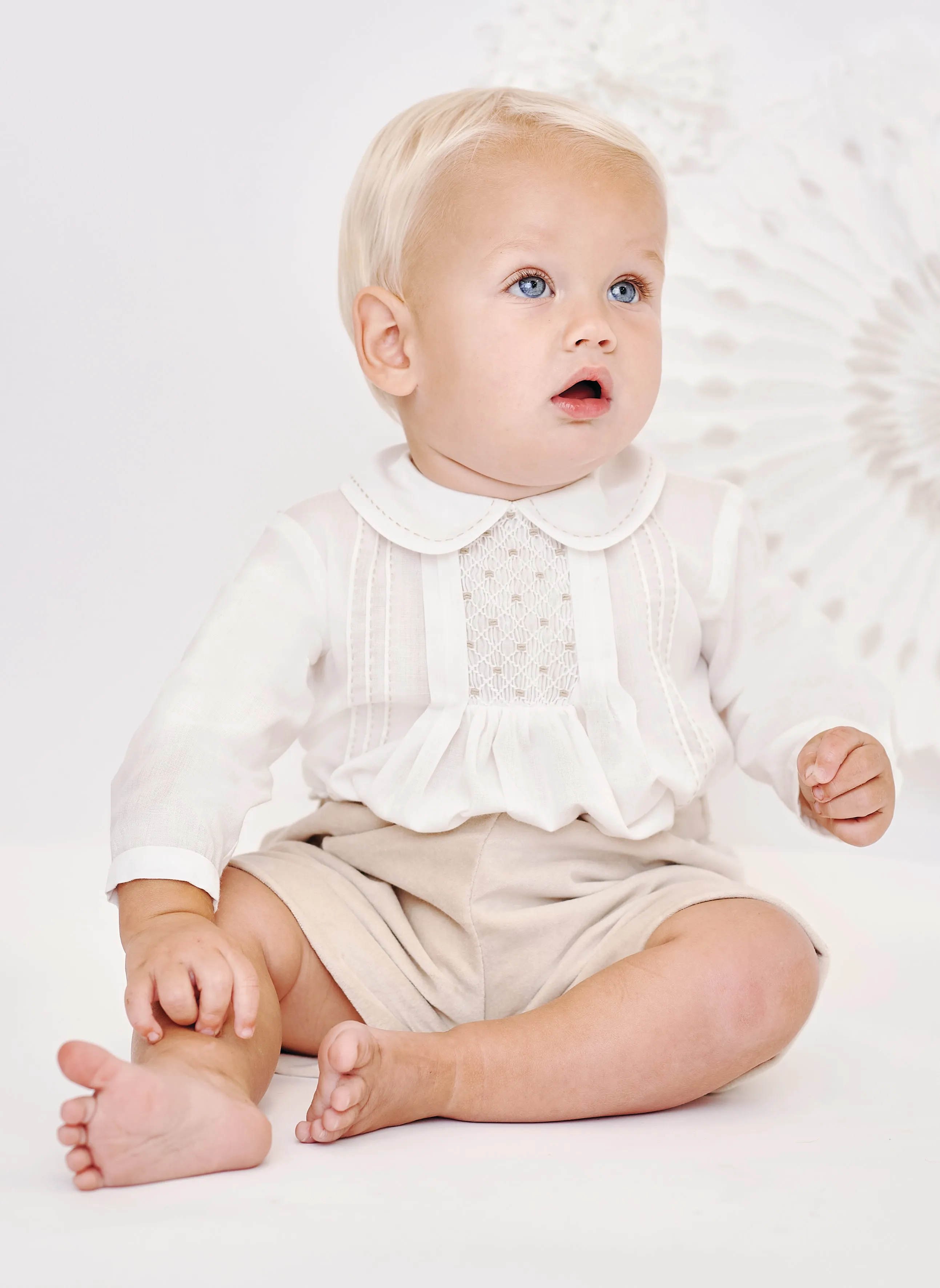 Sarah Louise Baby Boys Smocked Long Sleeved Beige 2-piece Shorts Set